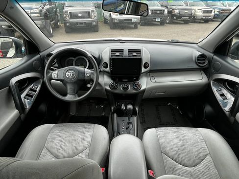 Used 2012 Toyota RAV4 4WD w/ Value Pkg image 12