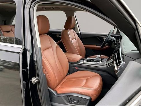 Used 2024 Audi Q7 3.0T Premium Plus image 21