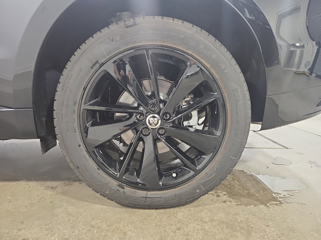 New 2026 Jaguar F-PACE R-Dynamic S AWD/4WD image 12