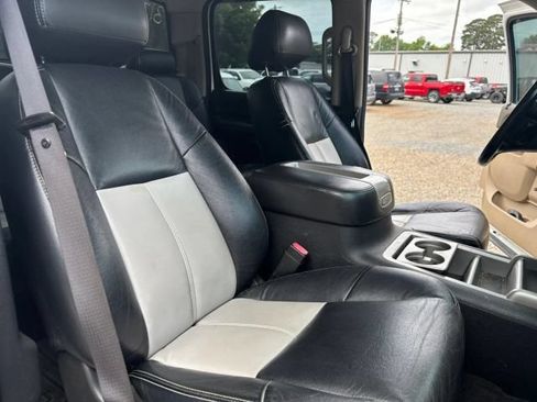 Used 2011 GMC Sierra 2500 SLE w/ SLE Preferred Package AWD/4WD image 20