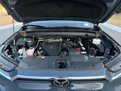 Used 2024 Toyota Grand Highlander XLE image 36