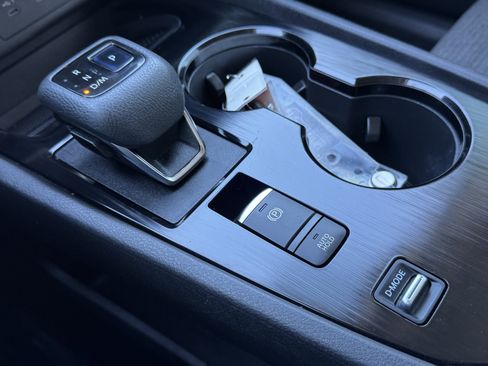 Used 2021 Nissan Rogue S image 28