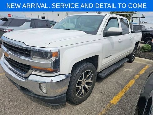 Used 2017 Chevrolet Silverado 1500 LT w/ All Star Edition AWD/4WD image 13
