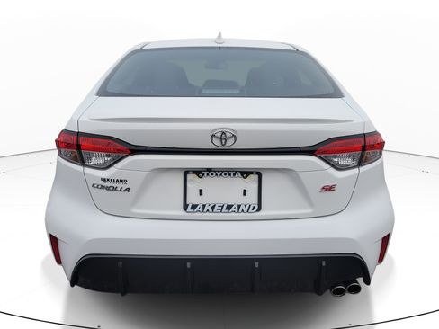 Certified 2025 Toyota Corolla SE image 6