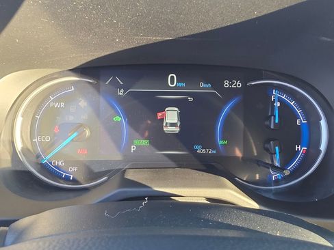 Used 2024 Toyota RAV4 XLE image 23