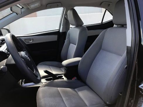 Used 2014 Toyota Corolla LE image 10