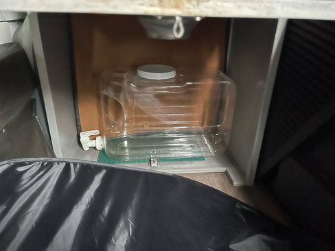 Used 2017 Ford Transit Connect XLT image 22