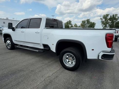 Used 2025 Chevrolet Silverado 3500 High Country w/ High Country Premium Package AWD/4WD image 6