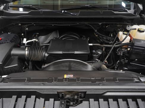 Used 2022 Chevrolet Silverado 2500 LT w/ Midnight Edition AWD/4WD image 33