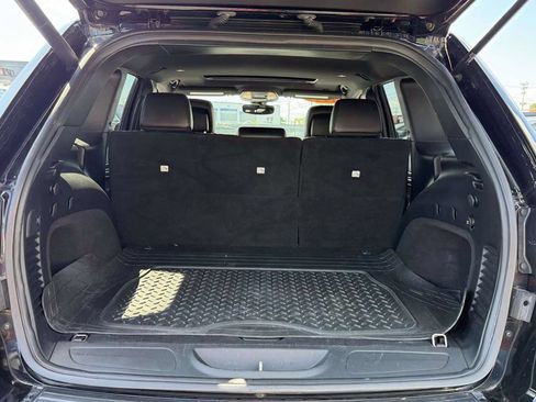Used 2020 Jeep Grand Cherokee Limited AWD/4WD image 14