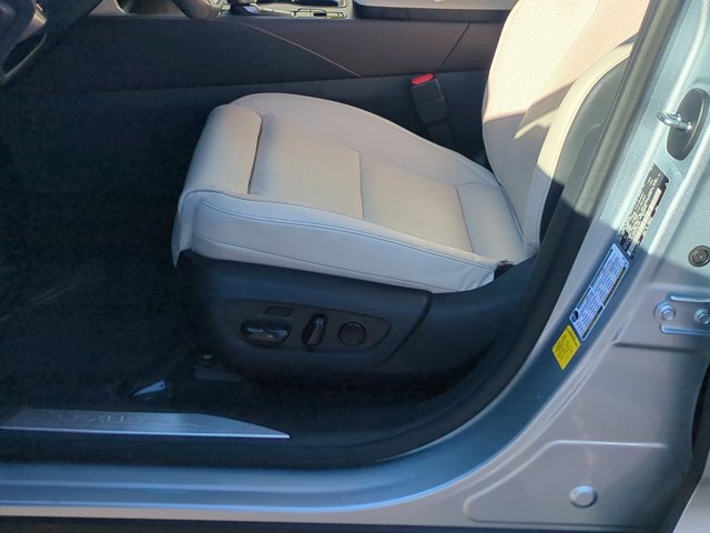 Used 2023 Lexus RX 350 FWD w/ Cold Area Package image 12