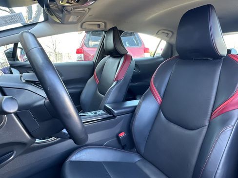 Used 2024 Toyota Prius Prime XSE Premium image 22