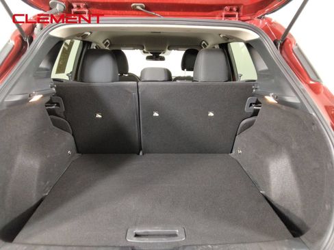 Used 2026 Nissan Kicks SV FWD image 9