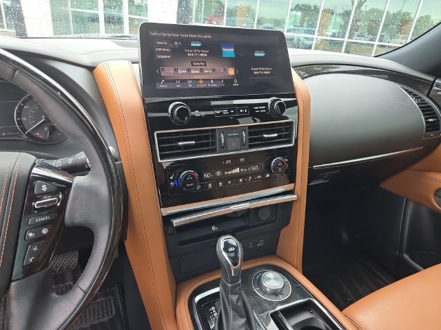 Used 2024 INFINITI QX80 Sensory w/ Cargo Package AWD/4WD image 11