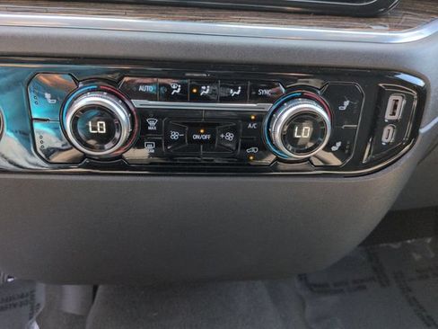 Used 2024 GMC Sierra 1500 SLE AWD/4WD image 18