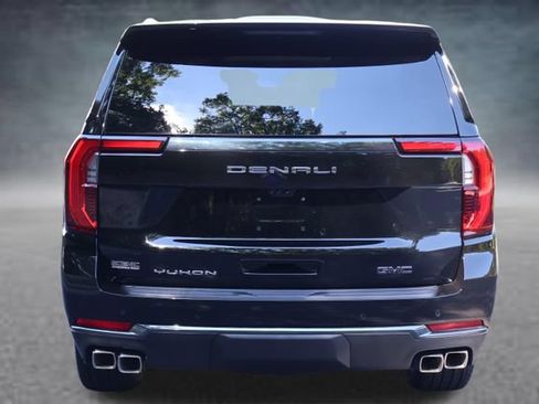 New 2026 GMC Yukon Denali Ultimate w/ LPO, Floor Liner Package AWD/4WD image 27