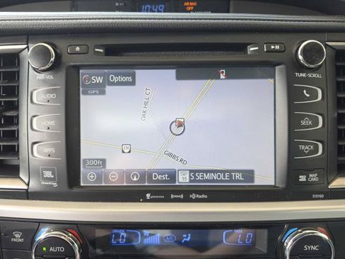 Used 2016 Toyota Highlander Limited AWD/4WD image 28