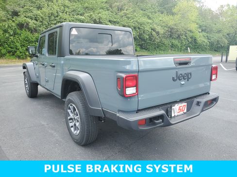 New 2025 Jeep Gladiator Sport image 7