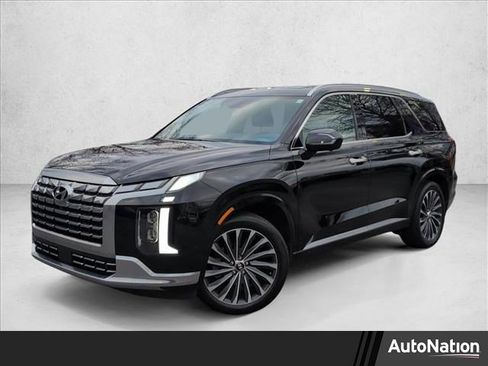 Used 2023 Hyundai Palisade Calligraphy w/ Cargo Package image 1