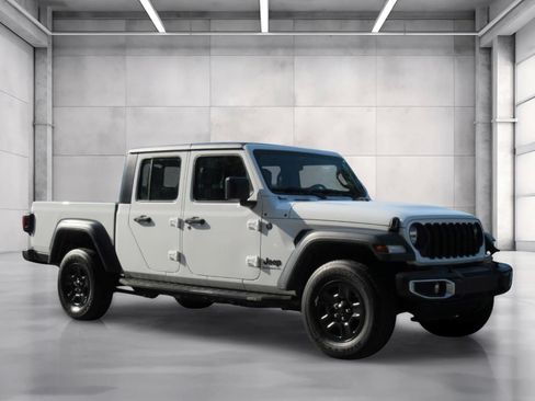 Certified 2024 Jeep Gladiator Sport AWD/4WD image 1