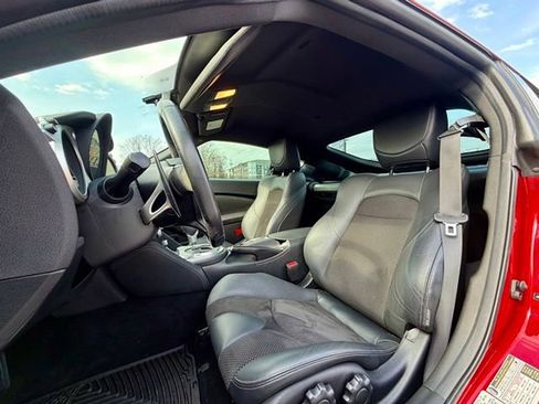 Used 2020 Nissan 370Z Touring Sport image 22