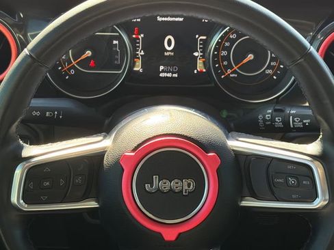 Used 2022 Jeep Wrangler Unlimited Sahara image 13