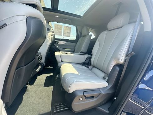 Used 2024 Acura MDX SH-AWD w/ Technology Package image 25
