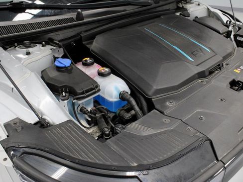 Used 2024 Hyundai Ioniq 5 SE AWD/4WD image 18