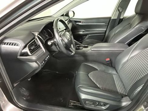 Used 2024 Toyota Camry SE FWD image 12