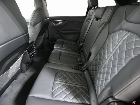 New 2026 Audi SQ7 Premium Plus AWD/4WD image 9