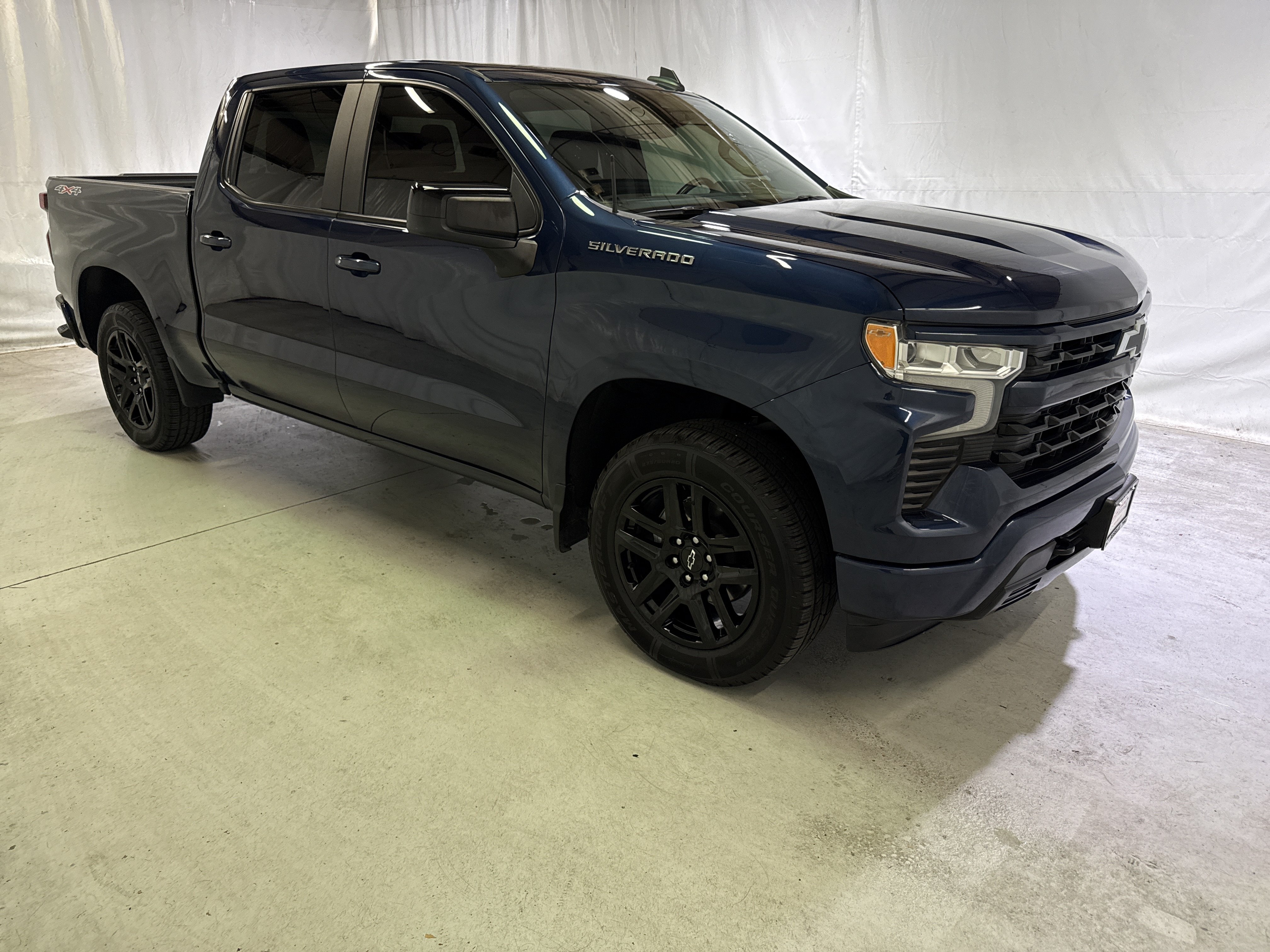 Certified 2022 Chevrolet Silverado 1500 RST w/ Protection Package AWD/4WD image 2