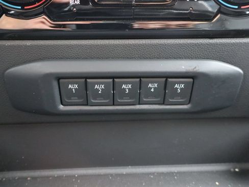 Used 2024 Chevrolet Silverado 3500 LTZ w/ LTZ Convenience Package AWD/4WD image 15