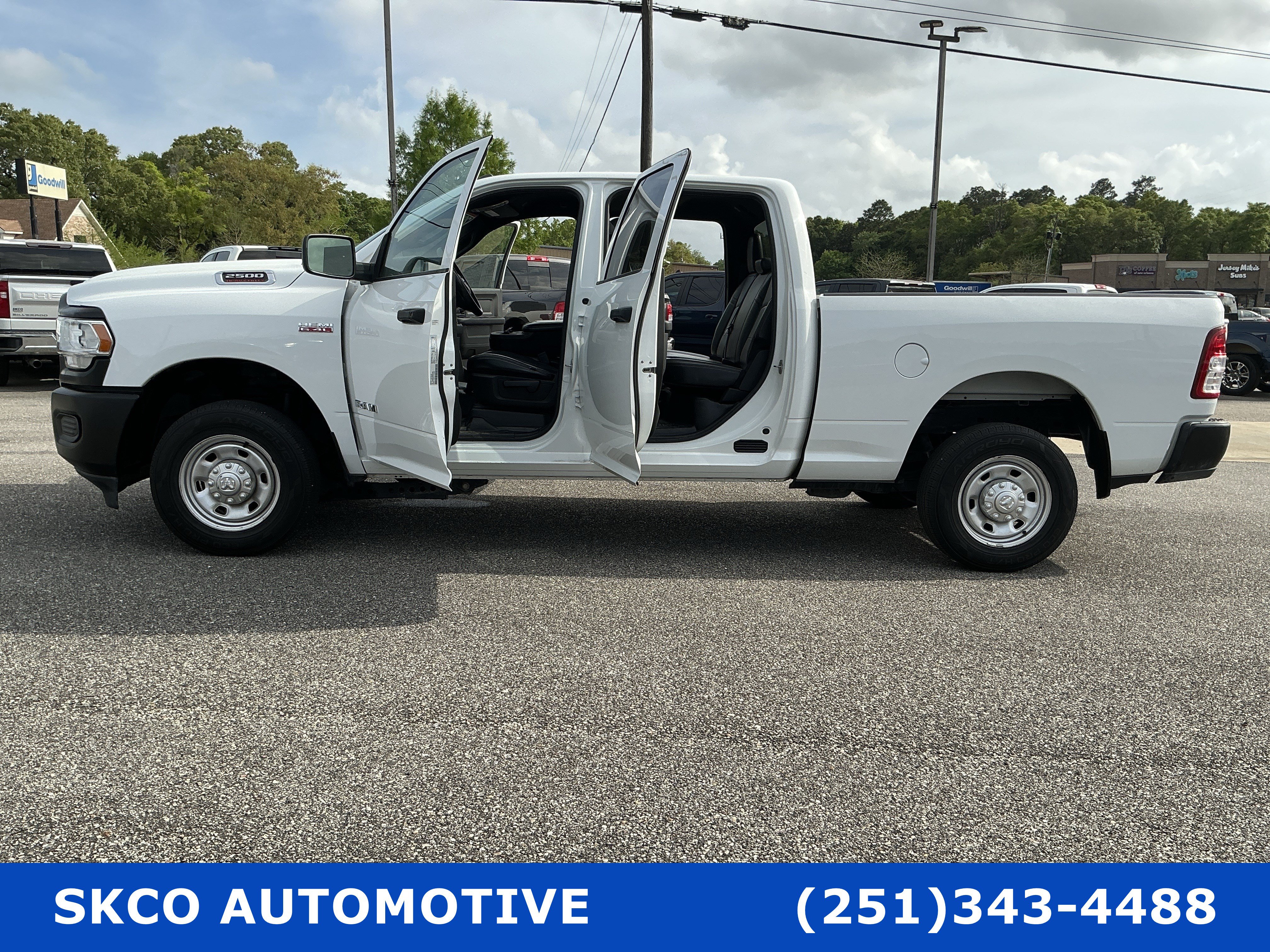 Used 2022 RAM 2500 Tradesman RWD image 31