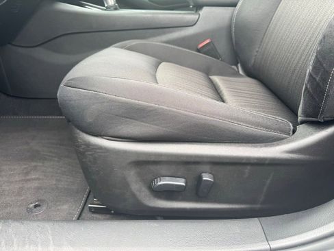 Used 2024 Nissan Altima 2.5 SV FWD image 6