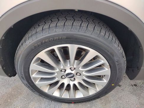 Used 2017 Lincoln MKC Reserve w/ Lincoln MKC Climate Package image 30