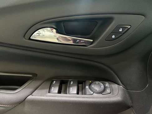 Used 2024 Chevrolet Equinox RS AWD/4WD image 42