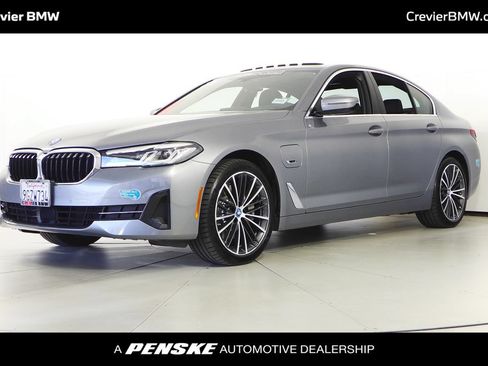 Used 2023 BMW 530e RWD image 1
