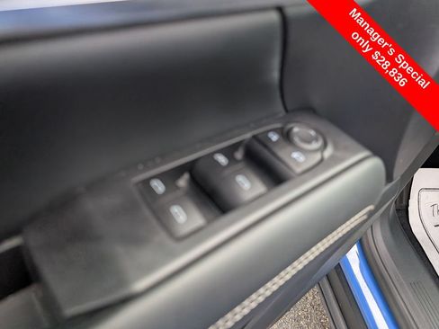 Used 2025 GMC Terrain Elevation AWD/4WD image 15