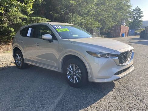 Used 2024 MAZDA CX-5 AWD 2.5 S w/ Select Package image 6