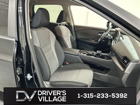Used 2023 Nissan Rogue SV AWD/4WD image 22