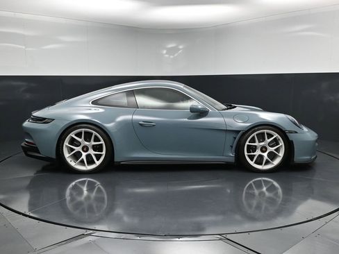 Certified 2024 Porsche 911 GT3 RS RWD image 9