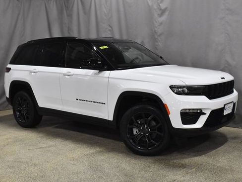 New 2025 Jeep Grand Cherokee Limited image 4