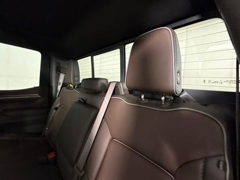 Used 2024 GMC Sierra 1500 Denali AWD/4WD image 28