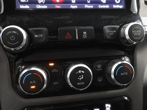 Used 2021 RAM 2500 Big Horn w/ Level 1 Equipment Group AWD/4WD image 46