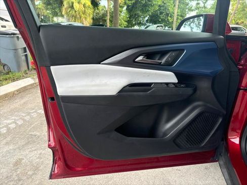 Used 2025 Chevrolet Equinox EV LT w/ Convenience Package FWD image 14