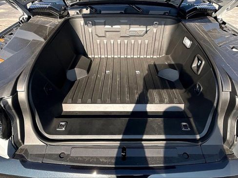 New 2025 GMC Hummer EV 3X image 12