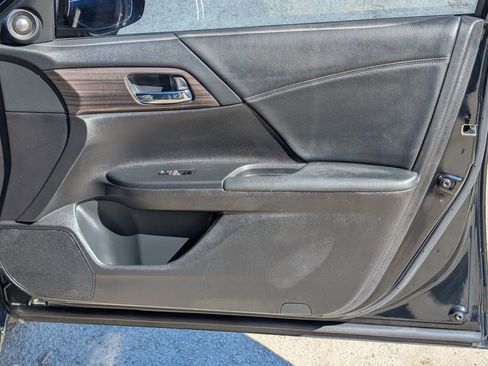 Used 2016 Honda Accord EX-L image 39