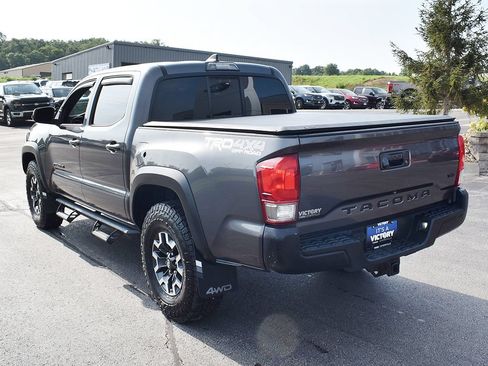Used 2016 Toyota Tacoma TRD Off-Road w/ Towing Package AWD/4WD image 3