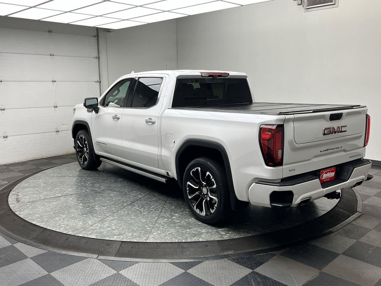 Certified 2024 GMC Sierra 1500 Denali AWD/4WD image 2