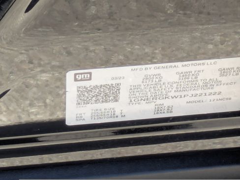 Used 2023 Chevrolet Traverse LT FWD image 32